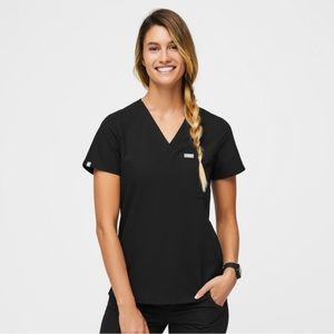 FIGS Catarina one pocket scrub top - black